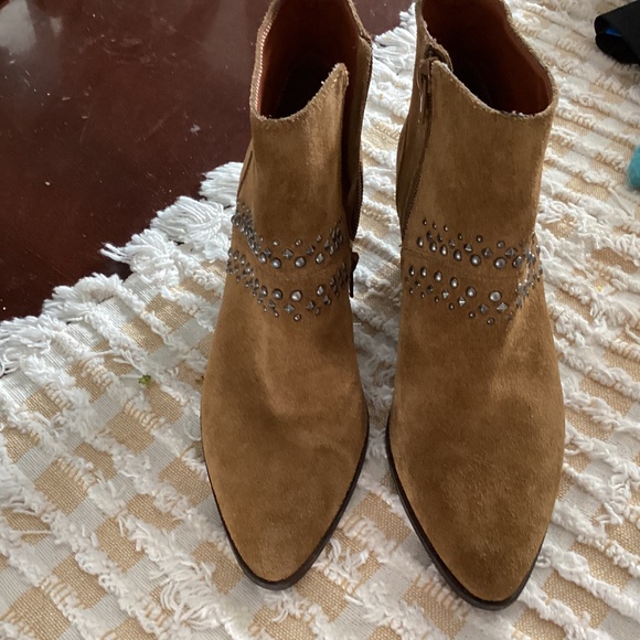 Lucky Brand Latinia Studded Bootie size 6.5  NEW - Picture 6 of 6